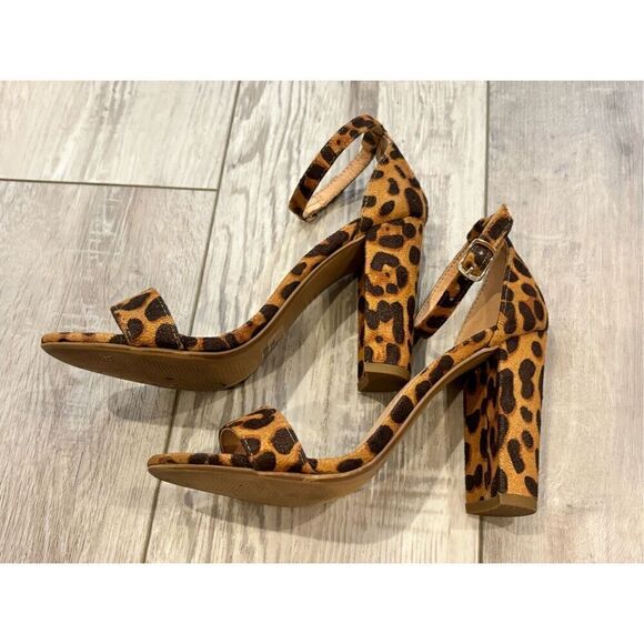 Charlotte Russe Leopard Heels size 7 - Picture 8 of 10